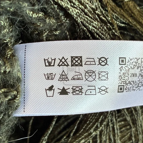 NWT. Zara Green Crochet Lace Dress with Fringe. Lining is missing. Size L. - Picture 13 of 14